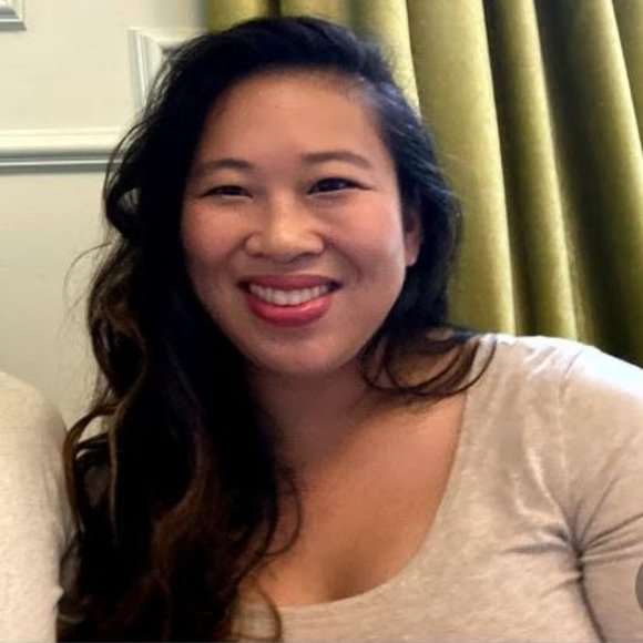 Meet your Posher, Elaine - Picture 2 of 3